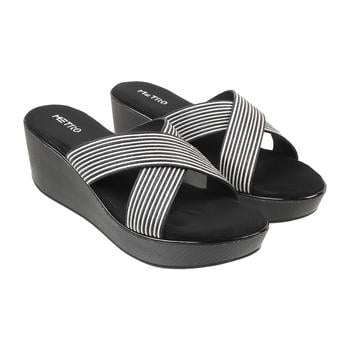 Metro Women Black Casual Slip Ons(SKU: 34-76-11-36)