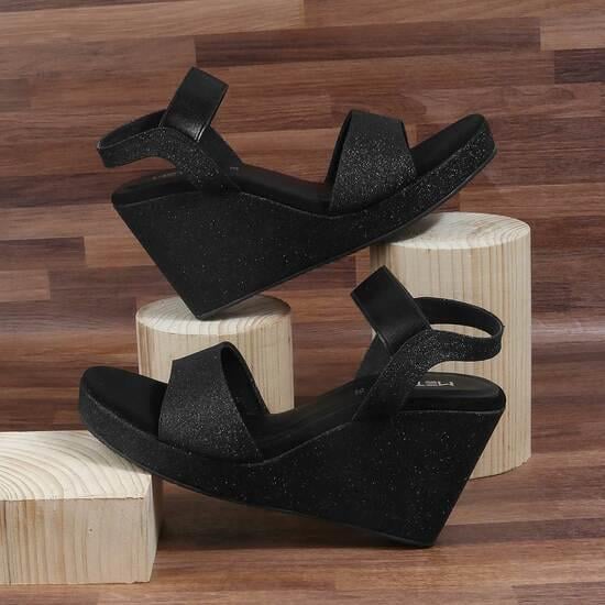 Women Black Casual Sandals