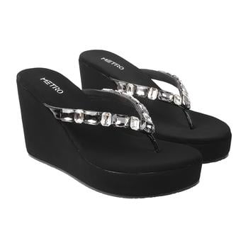 Metro Women Black Casual Slip Ons(SKU: 34-9953-11-37)