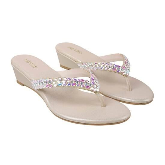 Women Gold Ethnic Sandals