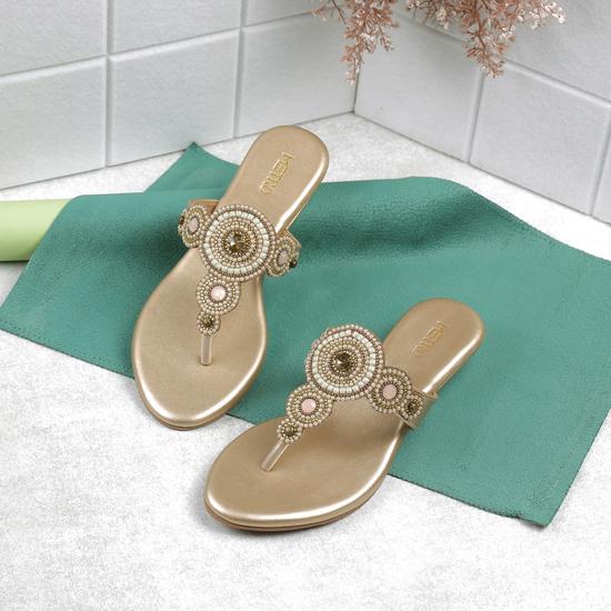 Women Gold Ethnic Slippers