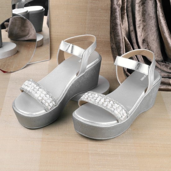 Women Silver Casual Sandals