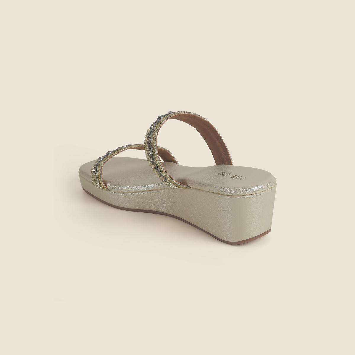 Metro Women Gold Casual Slip Ons(SKU: 35-1958-15-38) Metro Women Gold Casual Slip Ons(SKU: 35-1958-15-38)