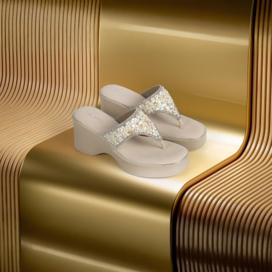 Women Beige Casual Sandals