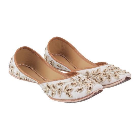 Women Beige Ethnic Mojaris