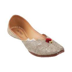 Women Gold Ethnic Mojaris