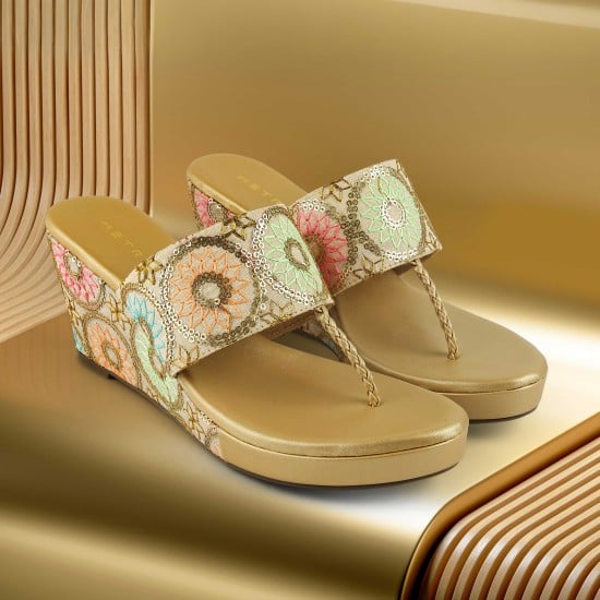 Women Gold Casual Slippers