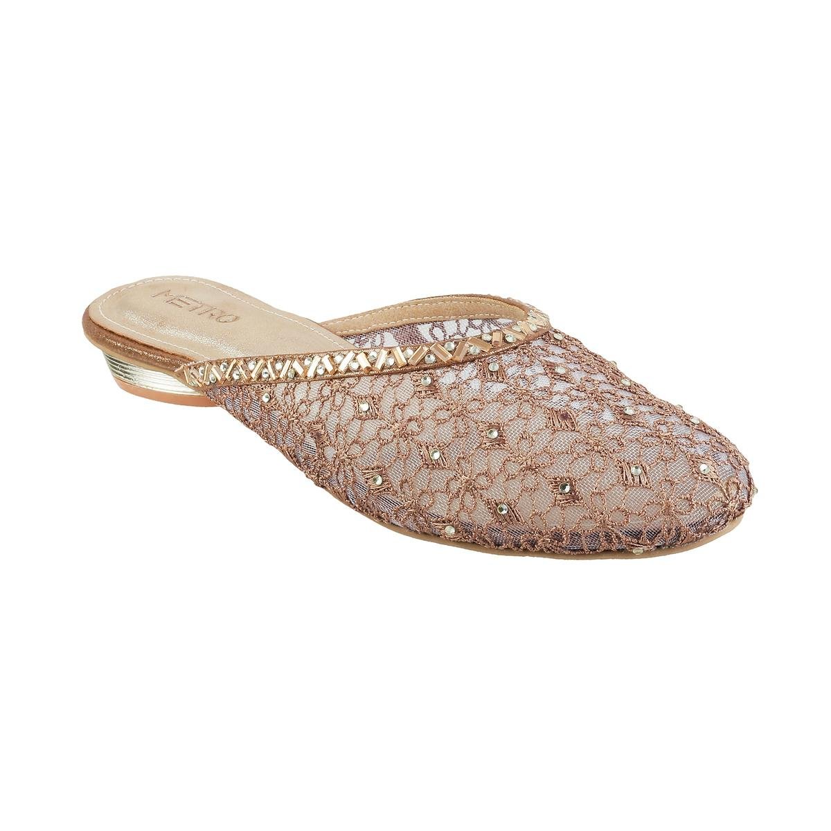 Party Wear Embroidered Ladies Pink Wedding Slipper, Size: 7-10