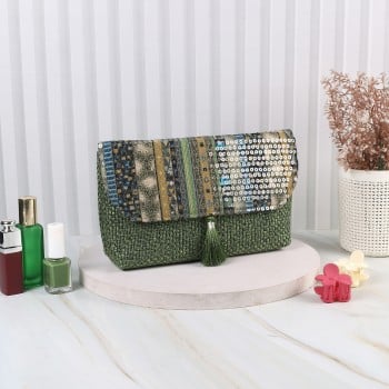 Walkway Women Green Clutch(SKU: 38-130-21-10)
