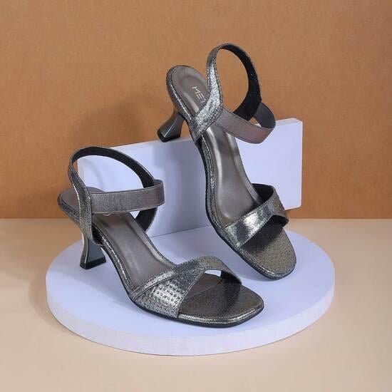 Women Grey Casual Sandals