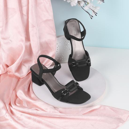 Women Black Casual Sandals