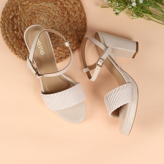 Women Off-white Formal Sandals