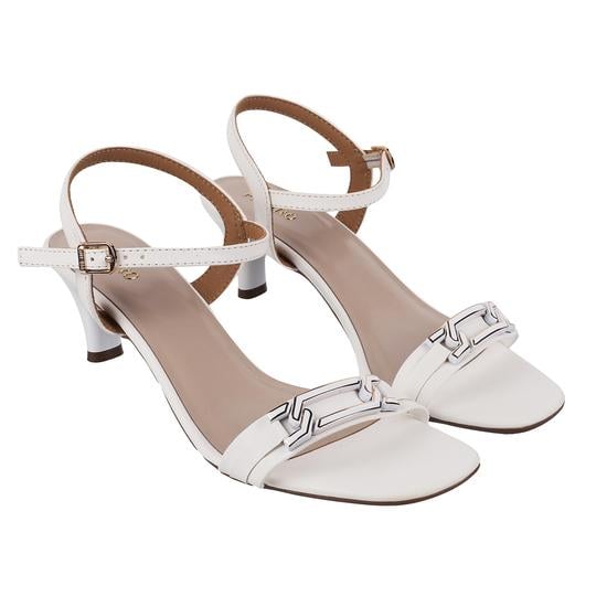 Women White Casual Sandals