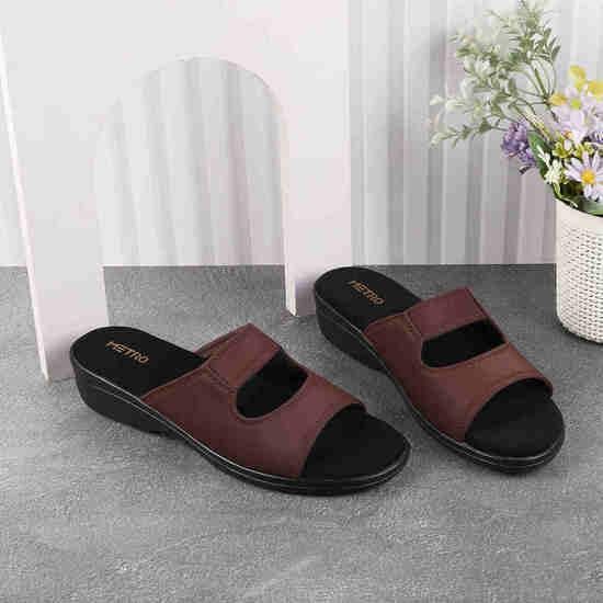 Women Brown Casual Mules