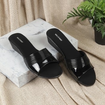 Walkway Women Black Casual Slip Ons(SKU: 41-324-11-39)