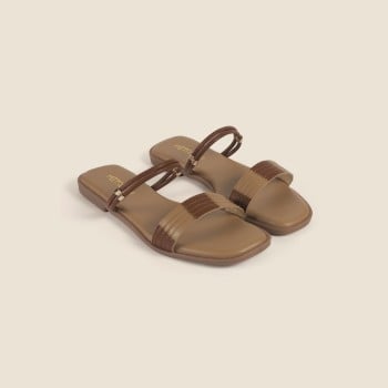 Metro Women Beige-red Casual Slip Ons(SKU: 41-327-89-36)