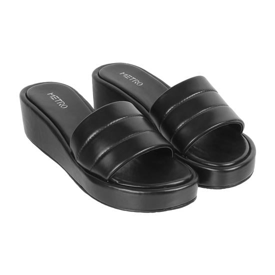 Women Black Casual Sandals