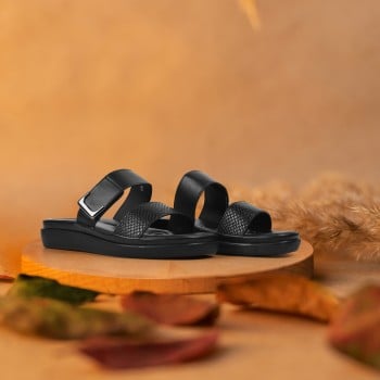 Metro Women Black Casual Comfort(SKU: 44-204-11-36)
