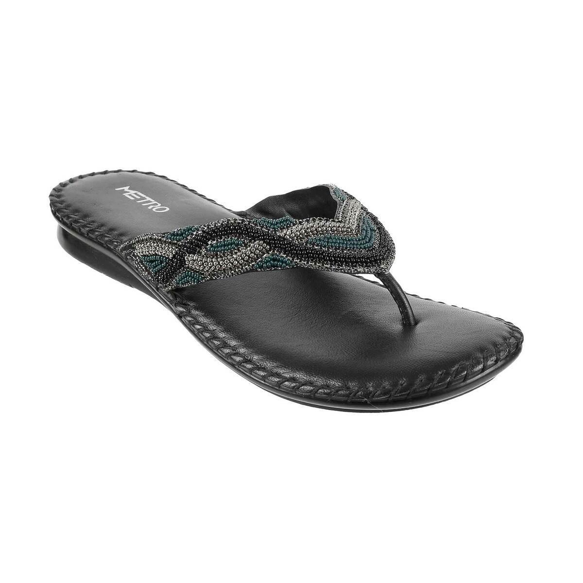 mochi flat chappal