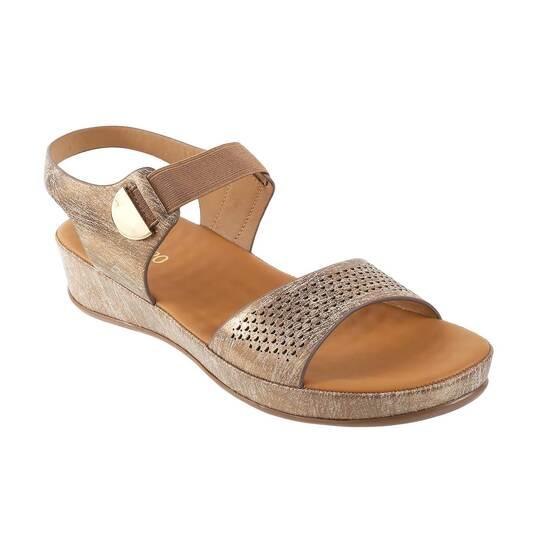 Women Chiku Casual Sandals