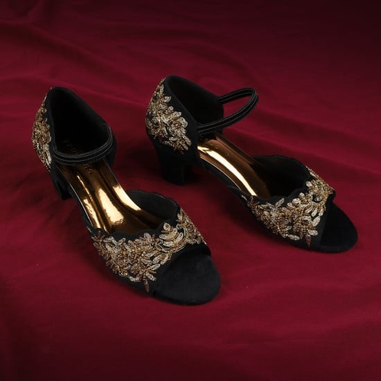 Women Black Ethnic Sandals