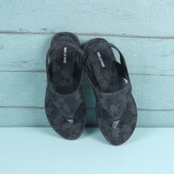 Walkway Girls Black Casual Sandals(SKU: 57-141-11-32)