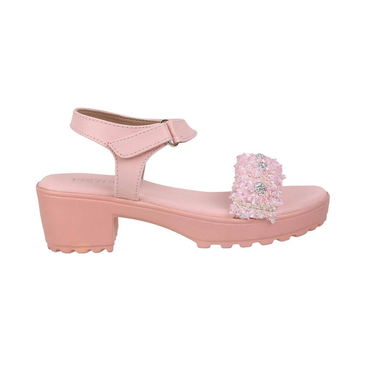 Hot Pink Small Flower Baby Girl Flipflop Sandals - China Baby Sandals and  Baby Squeaky Sandals price | Made-in-China.com