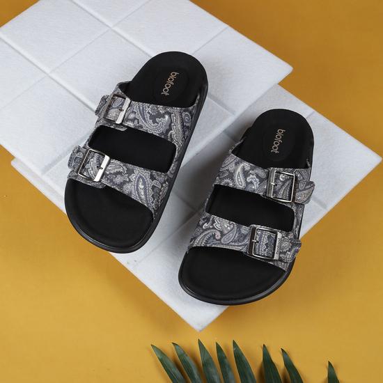 Women Black-multi Casual Slip Ons