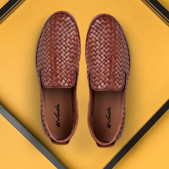 Men Tan Ethnic Jutis