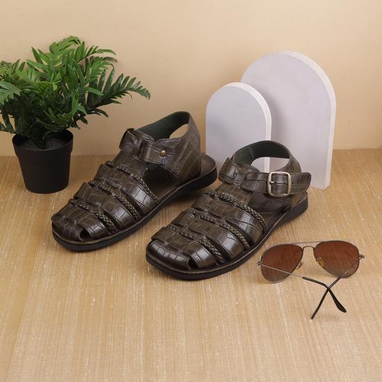 Men Olive Casual Sandals