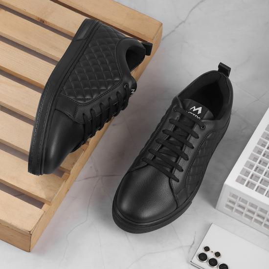 Men Black Casual Sneakers