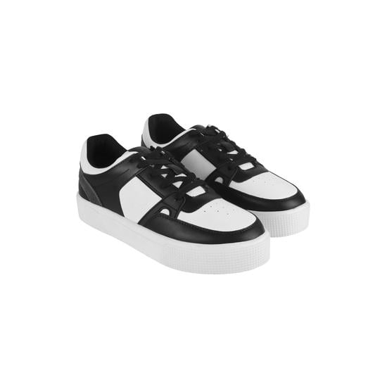 Men White-black Casual Sneakers