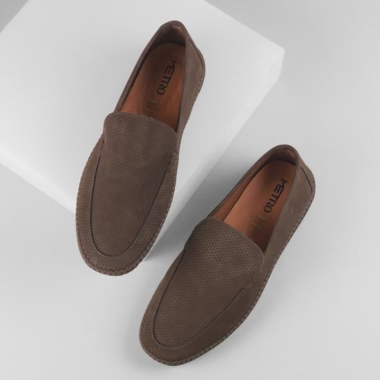 Men Olive Casual Loafers