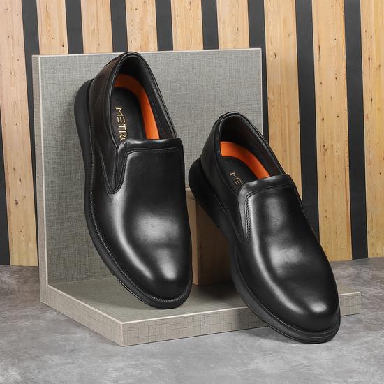 Men Black Casual Slip Ons