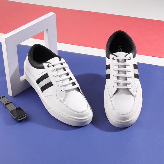 Men White-Black Casual Sneakers