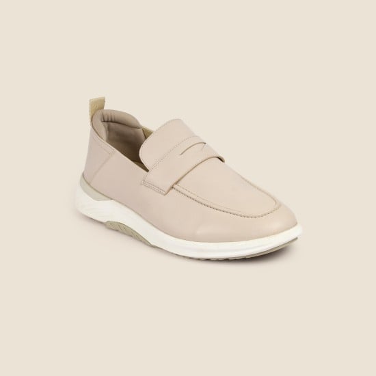 Men Off-white Casual Loafers