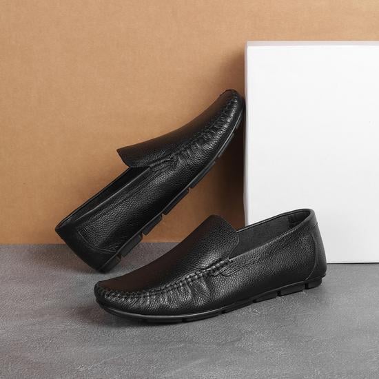 Men Black Casual Loafers