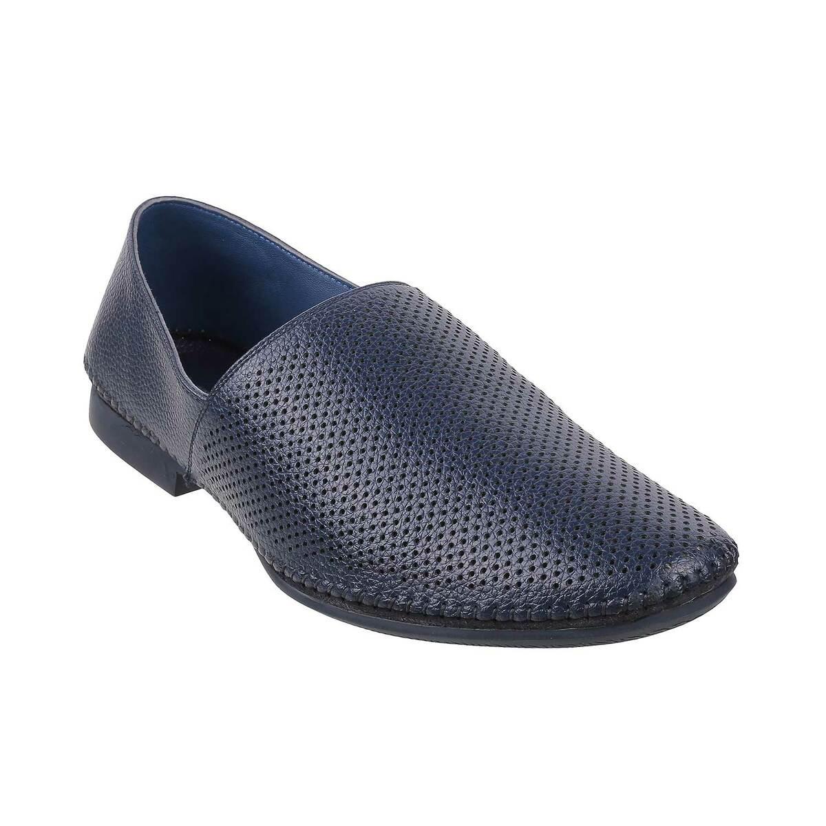 Buy Men Maroon Ethnic Jutis Online | SKU: 18-981-44-40-Metro Shoes
