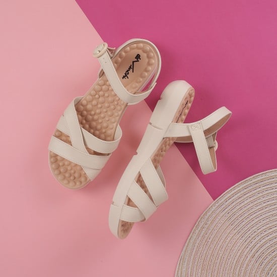 Women Off-white Casual Sandals