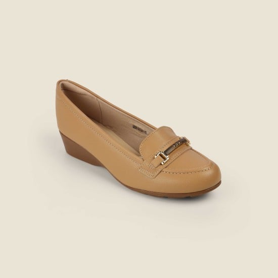 Women Tan Formal Pumps