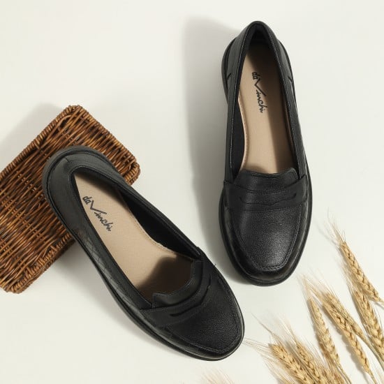 Women Black Casual Loafers