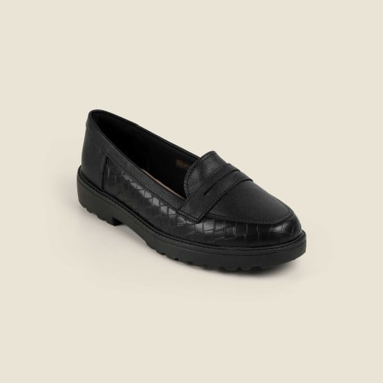 Women Black Casual Loafers