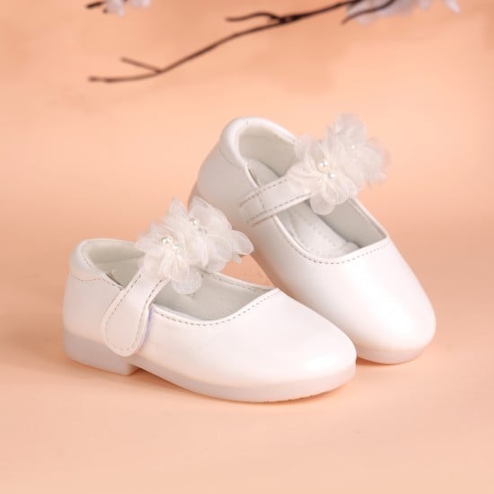 Girls White Casual Ballerinas