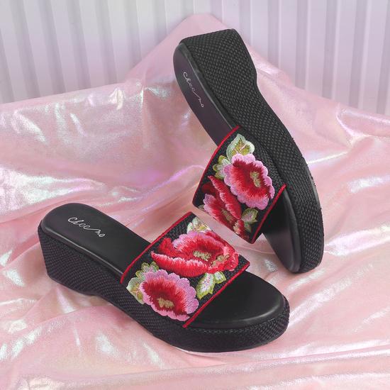 Women Black Casual Slip Ons