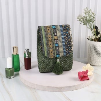 Walkway Women Green Mobile Cover(SKU: 95-137-21-10)